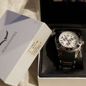NIB Aquaswiss mens balck and silver diving watch.